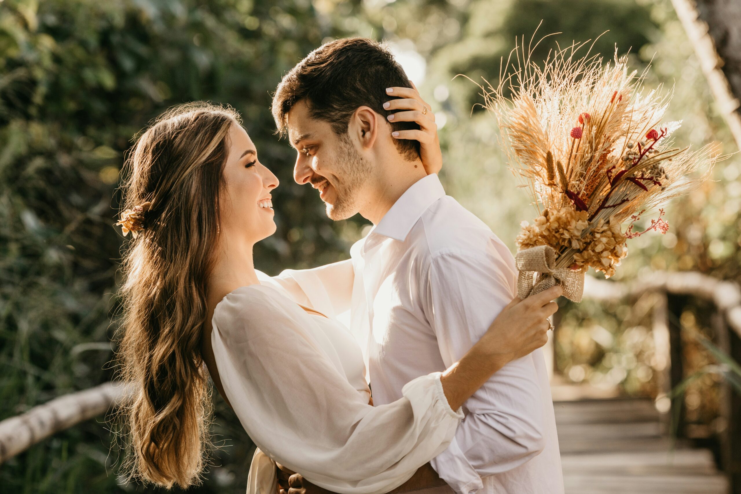 How to Flirt Over Text Without Come-Ons Getting Creepy